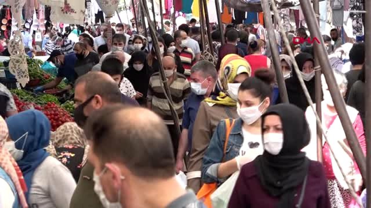 ADIM ATACAK YER KALMADI... AVCILAR'DAKİ SEMT PAZARINDA AKIL ALMAZ YOĞUNLUK