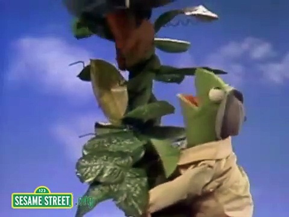 Sesame Street - Jack & The Beanstalk _ Kermit News