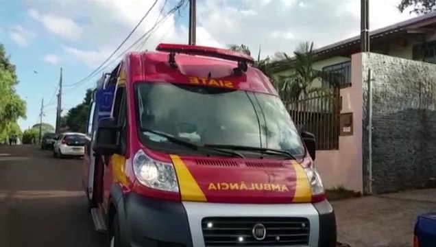 Portão cai em cima de criança e Corpo de Bombeiros é mobilizado para o resgate