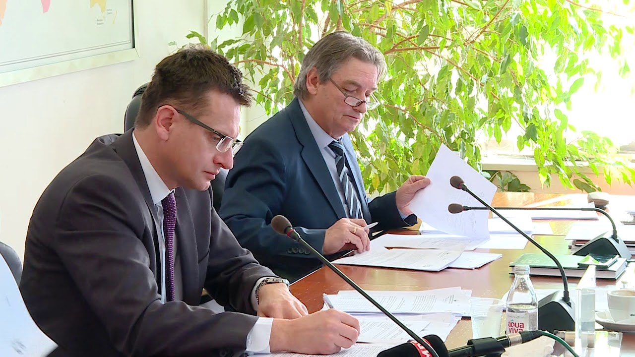 ДИК сè уште без консензус околу роковите за пре...