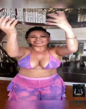 Hola hola mis amores... El Trasnocho con Caro una descarga muy especial para...