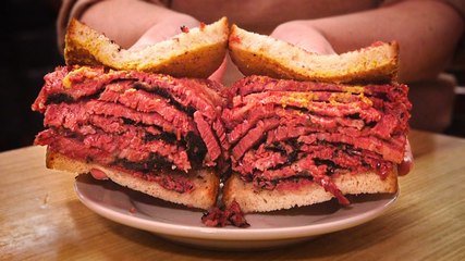 New York's most iconic deli typically has lines around the block. Here's how they've adjusted to takeout and delivery during the pandemic.