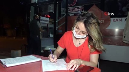 Uşak'ta 'sosyal mesafeli' kan bağışı kuyruğu