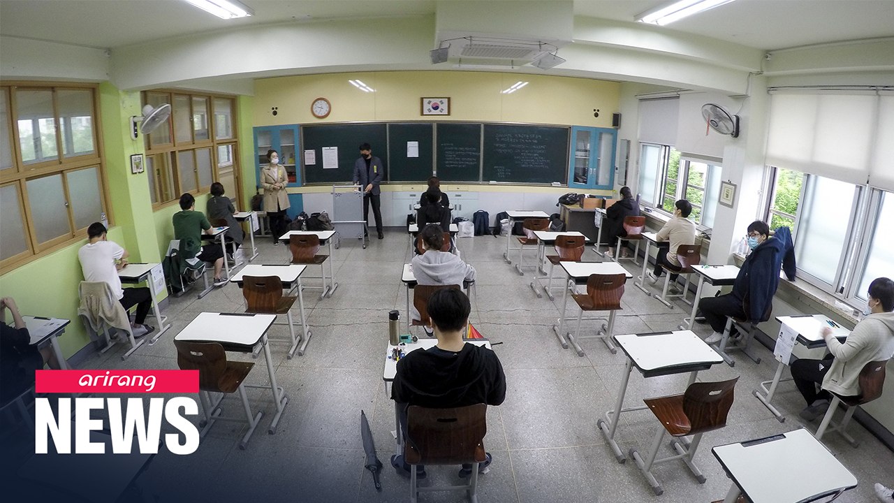 Civil service exams for grade 5 public officials and diplomat