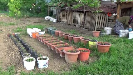 Dışarı çıkamayan 65 yaş üstü vatandaşlar evde üretime yöneldi