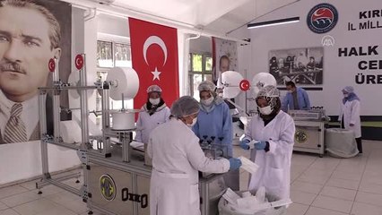 Cumhurbaşkanı Yardımcısı Oktay: "Kırıkkale'deki tesiste aylık 45 milyon maske üretilecek"