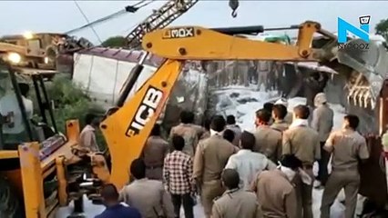 Maharashtra से UP आ रहे 5 मजदूरों की सड़क हादसे में मौत,  24 से ज्यादा मजदूर घायल