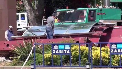 Beşiktaş Meydanı'ndaki Atatürk Anıtı kaldırılıyor