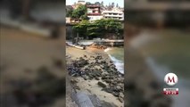 Barren dos toneladas de basura en el mar de Acapulco