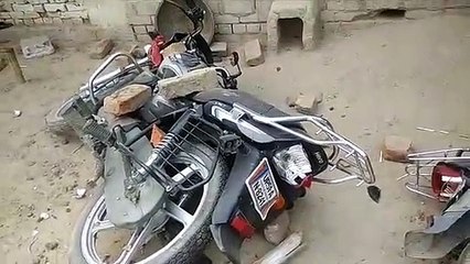 दबंगों के घर में घुसकर पूरे परिवार को मारा-पीटा तोड़ दिया गृहस्ती का सामान