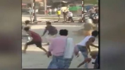 Download Video: Video: Stone pelting between two groups in Corona hotspot