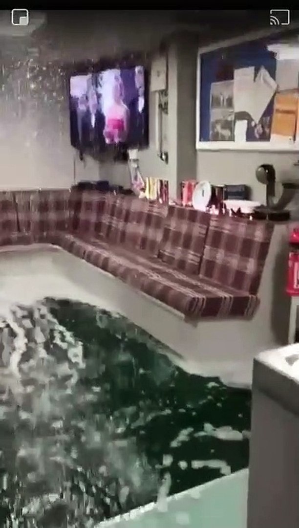 Flooding in HMS Prince of Wales - video Dailymotion