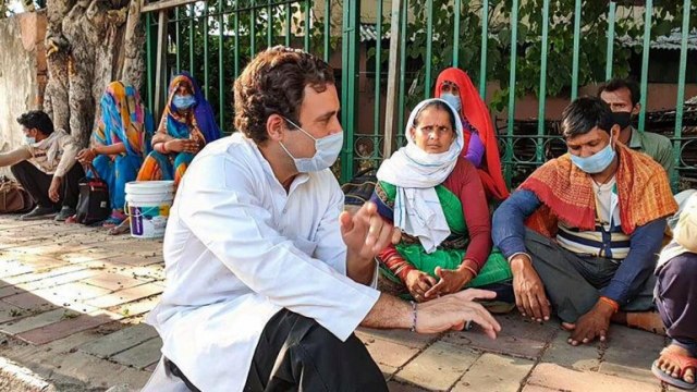 Covid-19 lockdown: Rahul Gandhi meets migrant workers in Delhi