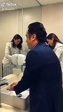 Κοινωνία ώρα MEGA: Θα κλάψετε απ΄τα γέλια όταν δείτε τι έκαναν οι παρουσιαστές πριν την εκπομπή!