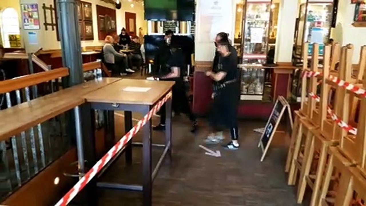 Bundesliga-Neustart: Geisterspiele und halbleere Kneipen