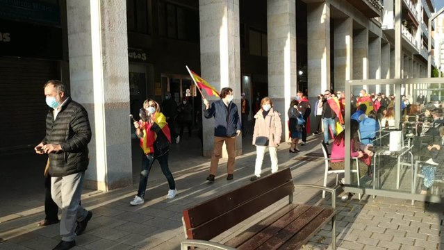 Una manifestación pide la dimisión del Gobierno en Logroño