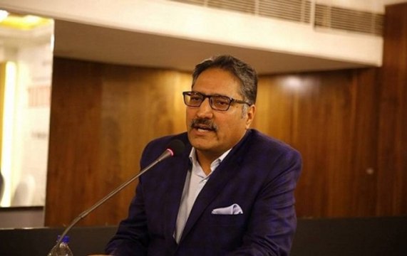 Huge crowd bid tearful adieu as Kashmir mourns Shujaat Bukhari's death