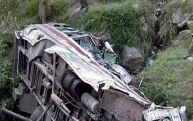 UP: 7 killed in bus accident on Agra-Lucknow expressway