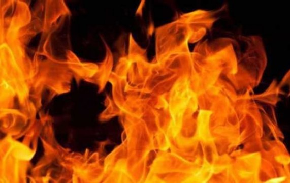 Delhi: Fire breaks out in Vasundhara Enclave’s furniture godown