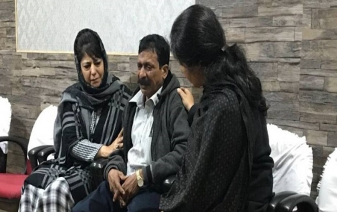 Chennai Tourist dies in Kashmir after being hit...