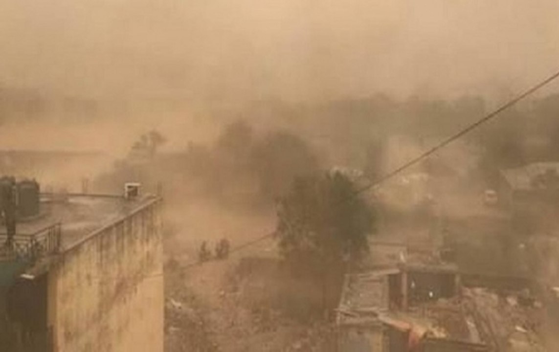 Red Alert: Dust Storm hit North India, MeT warns of thunderstorm