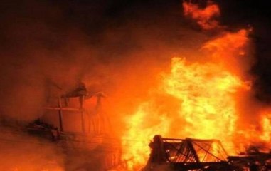 Speed News| Delhi: Fire breaks out in Shahdara's slum