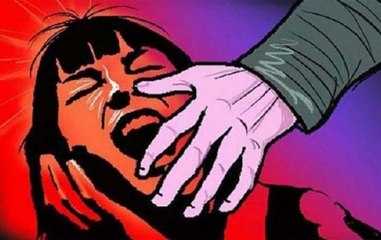 Unnao gang rape: 5 cops suspended after death of survivor's father