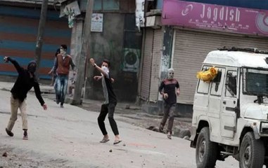 Zero Hour: Youth critically injured during clashes in Kashmir's Kangan district