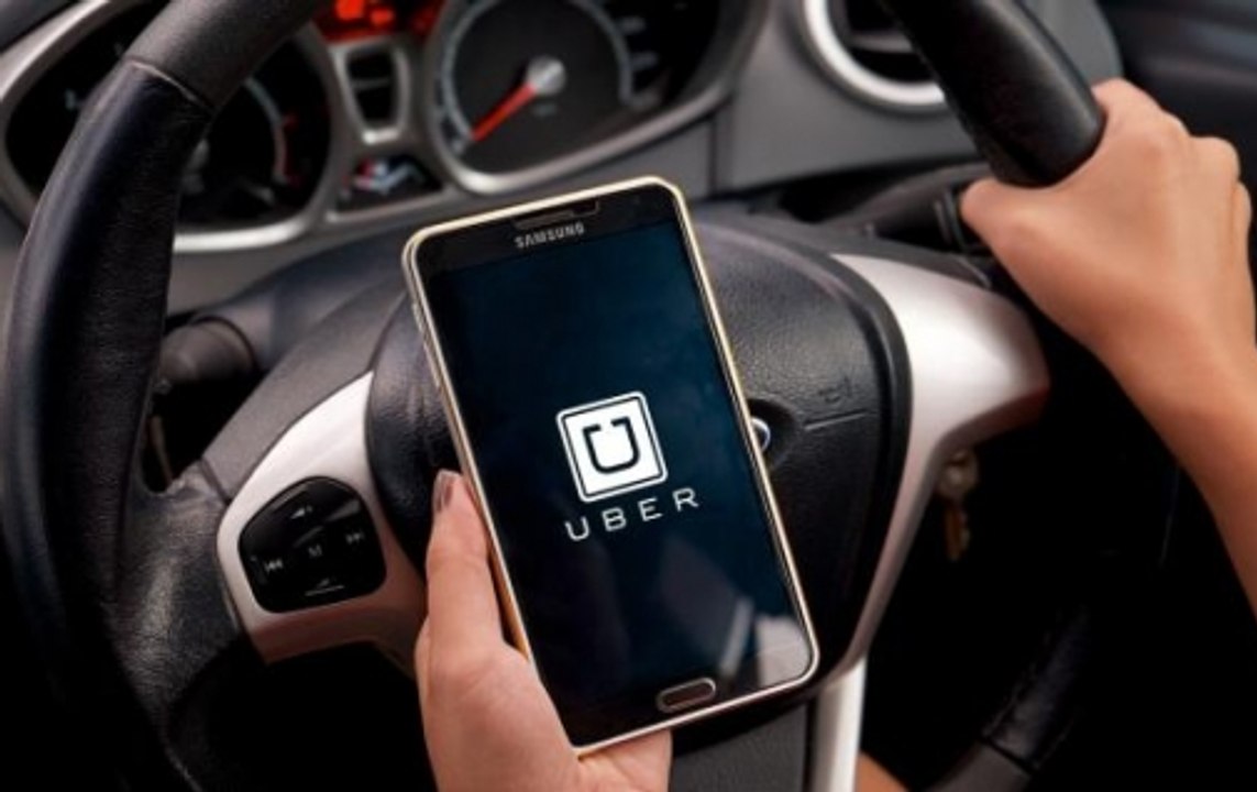 25-yr old Uber driver arrested & booked for abducting & molesting a woman passenger.