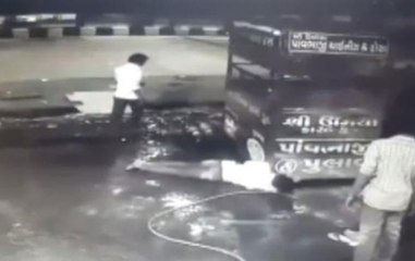 In Surat, 3 men electrocuted while moving food cart across puddle