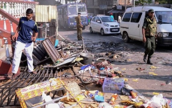 Sri Lanka Emergency: Violence continues despite state of emergency