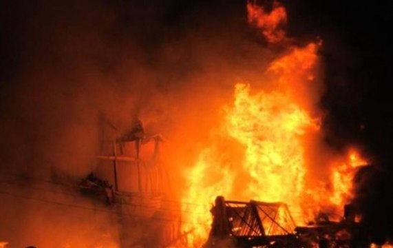 Fire breaks out in Mumbai's Mankhurd, 20 fire tenders rushed to spot; no casualties reported