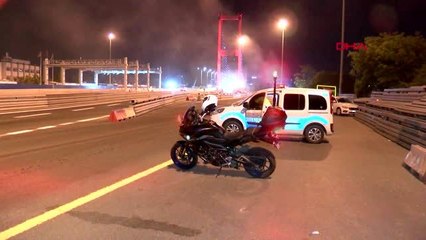 İSTANBUL-SOKAĞA ÇIKMA YASAĞI DENETİMLERİ GECE DE DEVAM ETTİ