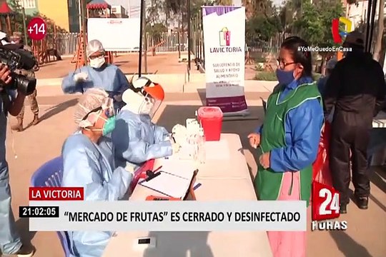 La Victoria: Desinfectan Mercado de Frutas, uno de los focos más grandes de contagio de coronavirus