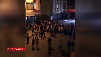Arnavutköy'de taciz iddiası sonrası çıkan kavga kamerada