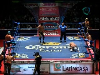 Tritón vs Raziel, Disturbio, Robin, Bronco, Hombre Bala Jr., Hijo del Signo, Súper Halcón Jr. in a Sa