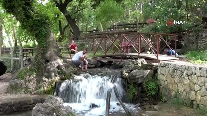 Termometreler 43,5 dereceyi gösterdi, Kozanlılar kendilerini soğuk suya attı