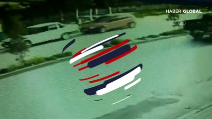 Oğlunun ölümüne neden olan sürücüyü, 4 yıl sonra sokak ortasında öldürdü