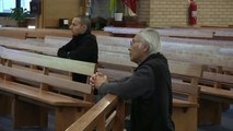 Los católicos australianos vuelven a misa