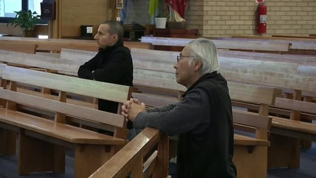 Los católicos australianos vuelven a misa