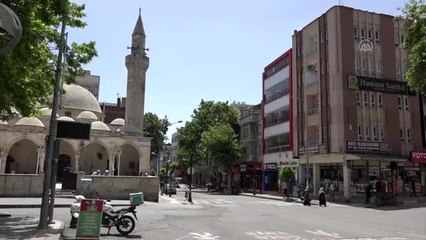 65 yaş ve üzeri vatandaşlar yeniden sokağa çıktı
