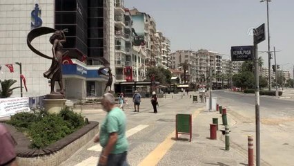 65 yaş ve üstü vatandaşlar yeniden sokağa çıktı - İZMİR