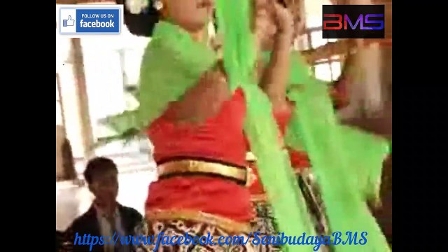 Lengger Banyumasan GUNUNG SARI,, Traditional dance of indonesia