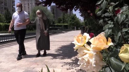 65 yaş ve üzeri vatandaşlar yeniden sokağa çıktı