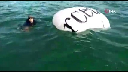 Denizde mahsur kalan sörfçü polis ekiplerince kurtarıldı