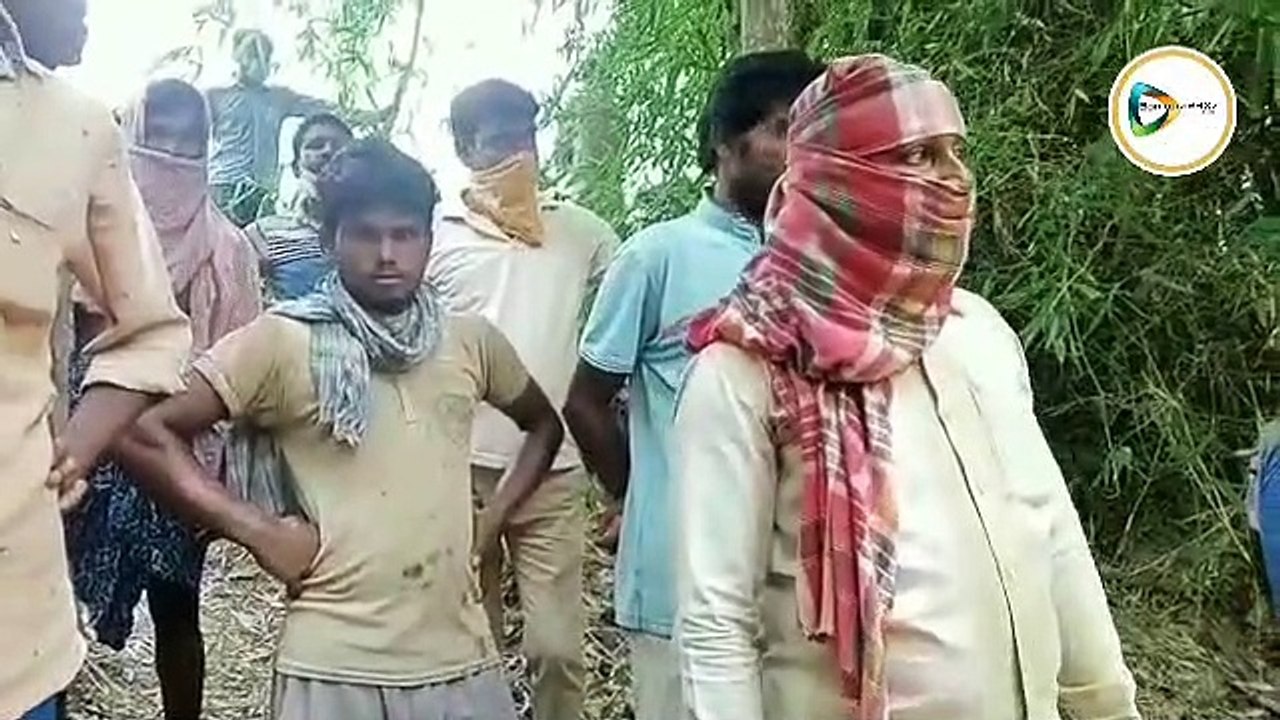 'মেয়েকে তোমায় ফিরিয়ে দেব' স্বামীর এই ফোন কলে বাড়ি থেকে বের হয়েই বিপত্তি!তিনদিন পর উদ্ধার মহিলার ঝুলন্ত মৃতদেহ!