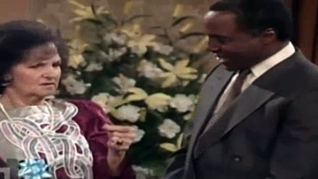 Benson S07E19 Hi, Society
