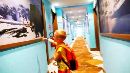 Vlad Nikita and Mama Room tour