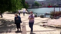 Zonguldak'ta yaşlılar güzel havanın keyfini çıkardı