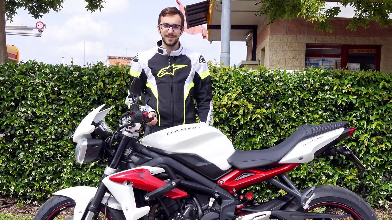 TRIUMPH STREET TRIPLE 675